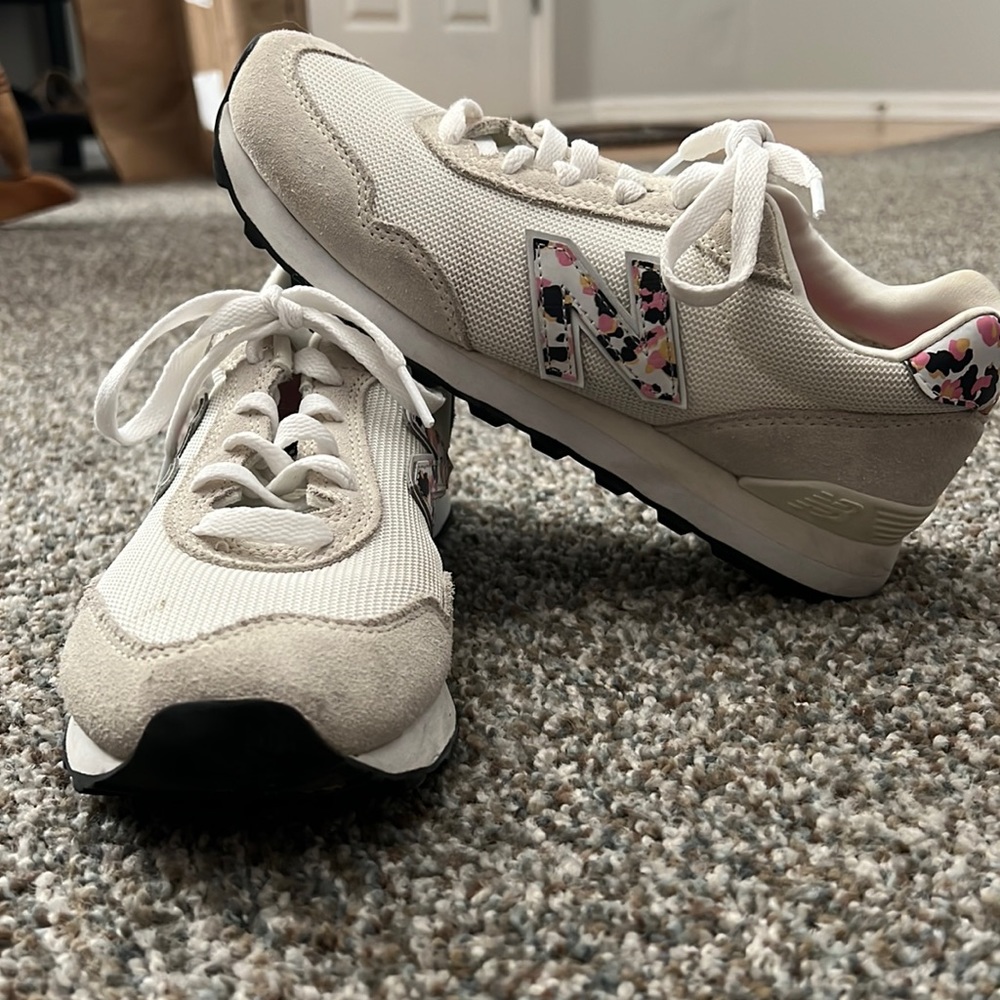 New balance shoes